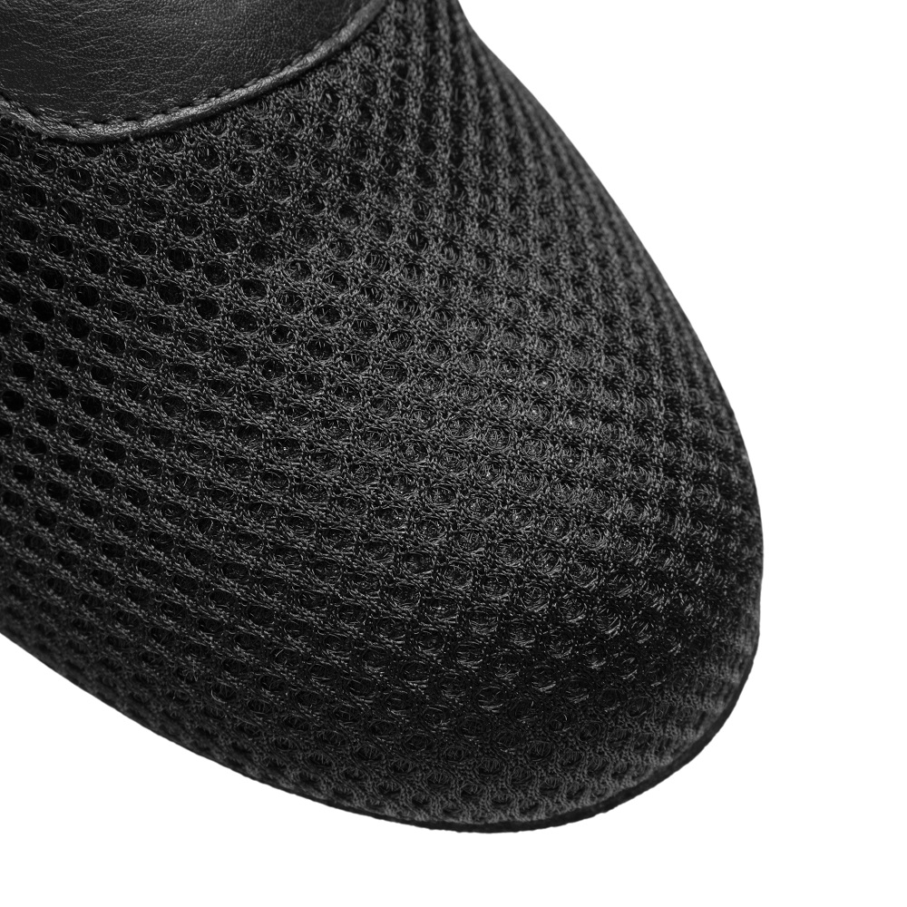 Schwarzer Damen Trainerschuh zum Schnüren mit 4,0cm hohem Absatz