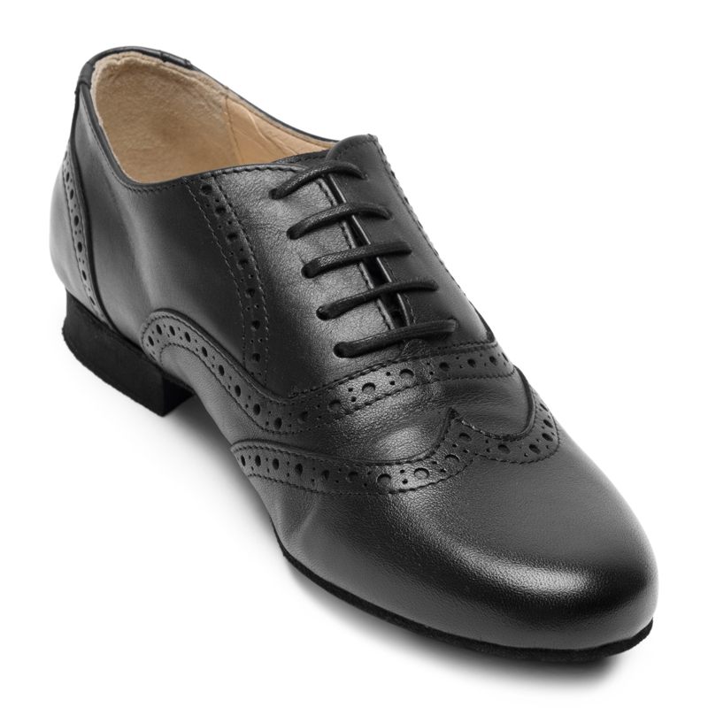 Schwarzer Damen Tanzschuh besticht durch feines Lochmuster-Design mit Chromledersohle.